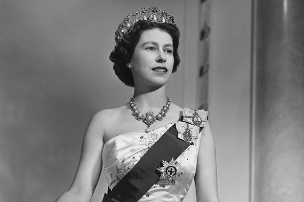 Décès de la Reine Elizabeth II : La classe politique rend hommage à son dévouement | Sunday Times